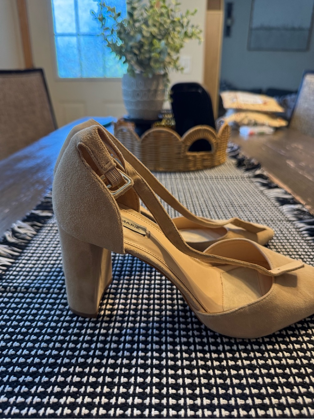 Women’s Suede Block Heel Pumps in Beige